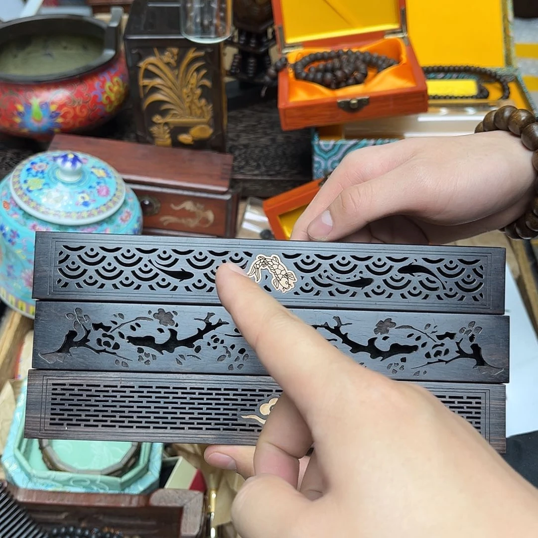 大叶紫檀（黑酸枝木类）