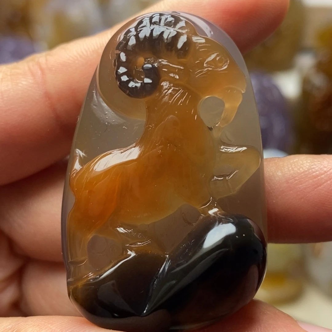 玛瑙/玉髓未镶嵌挂件