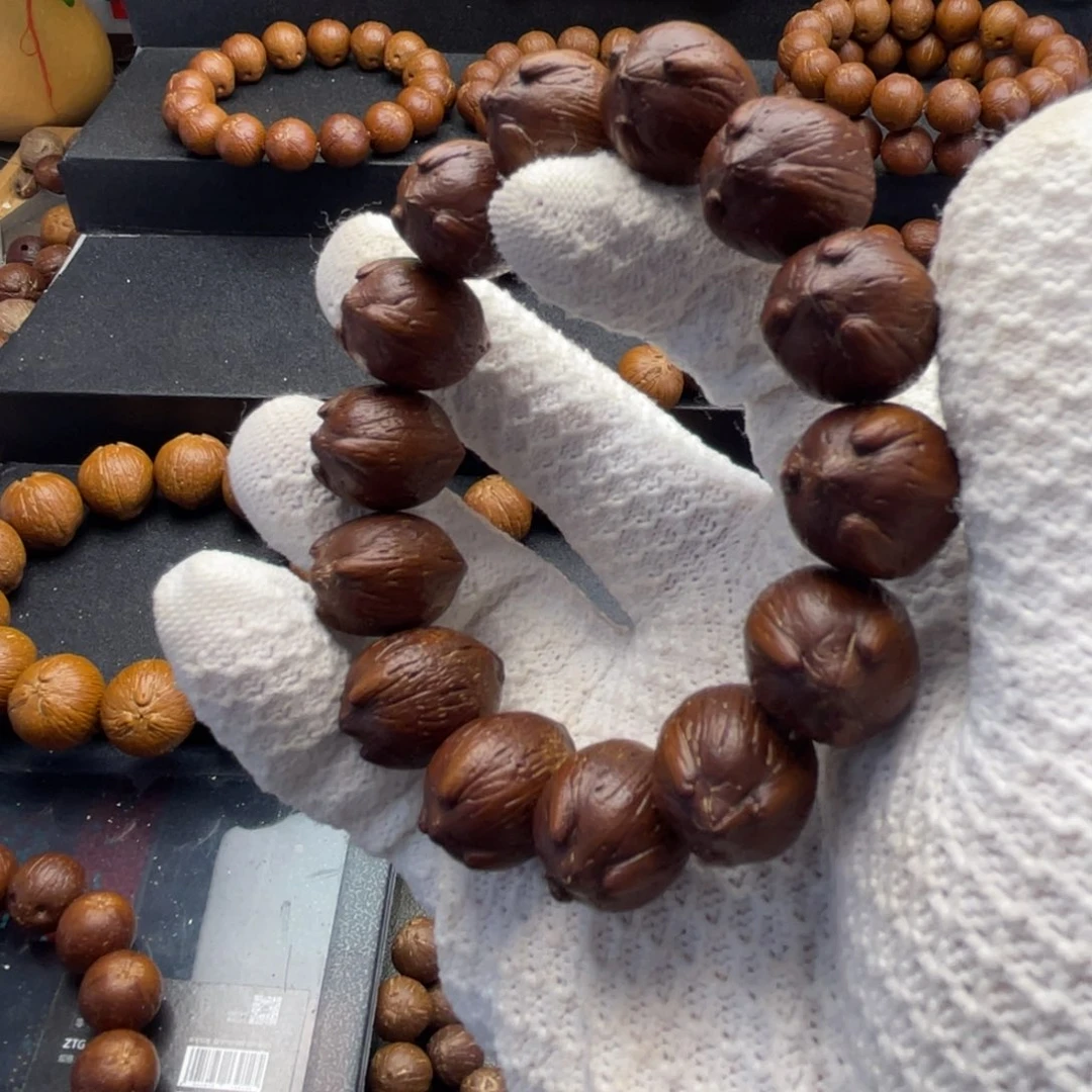 紫金鼠手串17尺寸鲨鱼