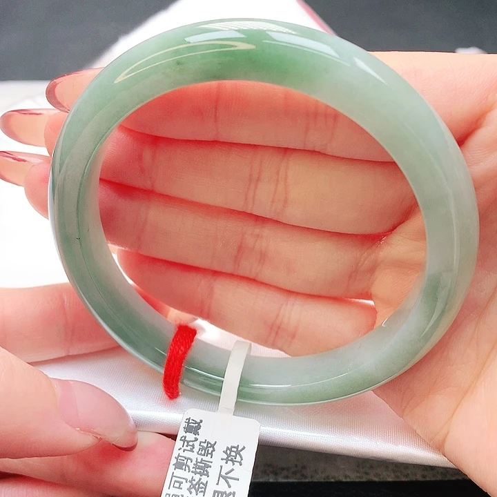 翡翠手镯未镶嵌59泥鳅背