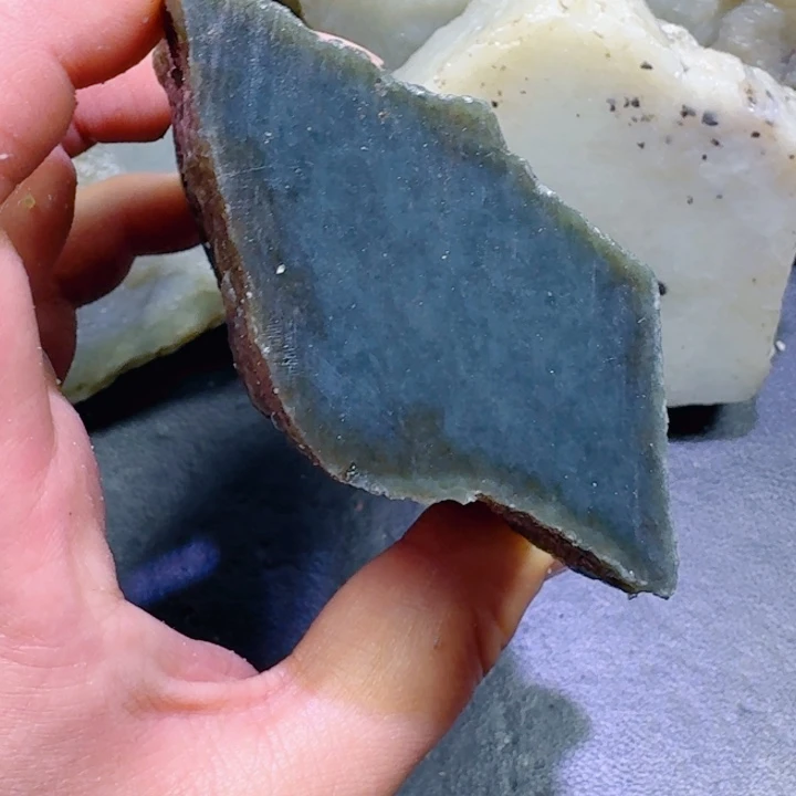 和田玉未镶嵌珠宝半成品