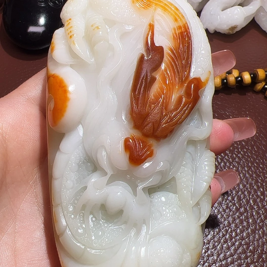 余***根和田玉未镶嵌颈饰