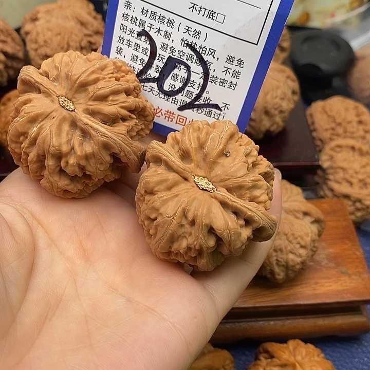 吊坠桃核粗筋狮子头45