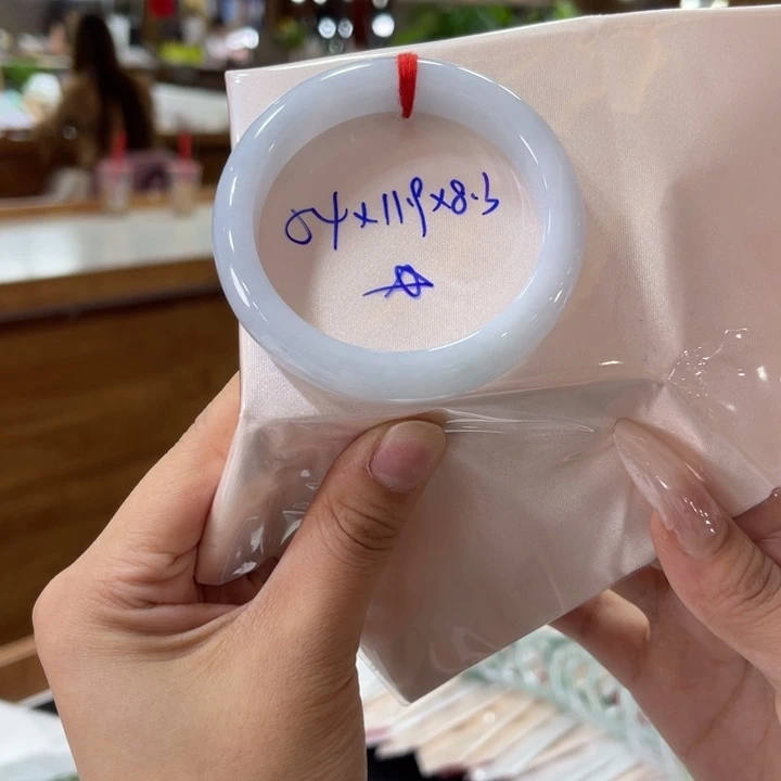 未镶嵌手镯翡翠翡翠
