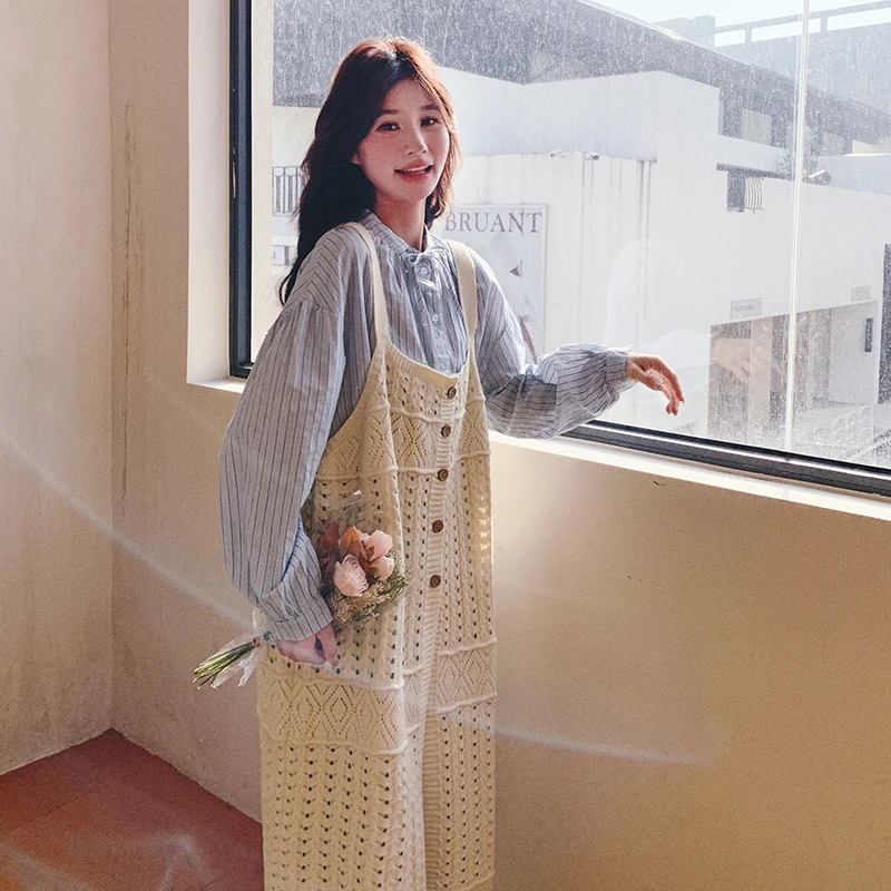 韩系氛围感穿搭套装裙女2025春秋季镂空罩衫蓝色条纹衬衫裙两件套