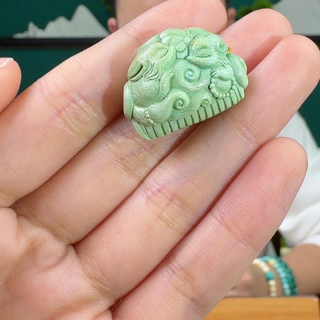 绿松石未镶嵌珠宝奇石