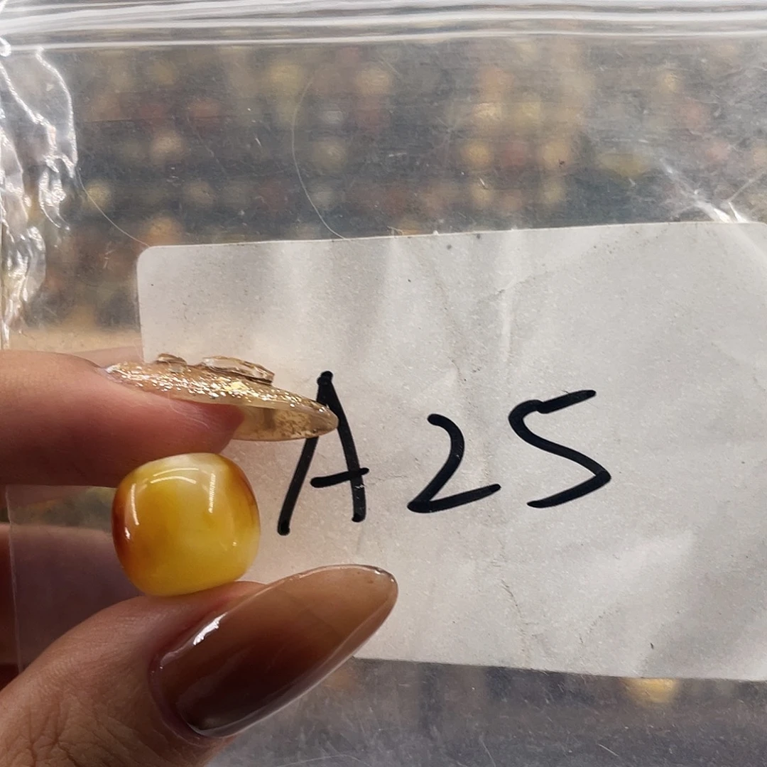 琼***琥珀未镶嵌裸石12.7福利