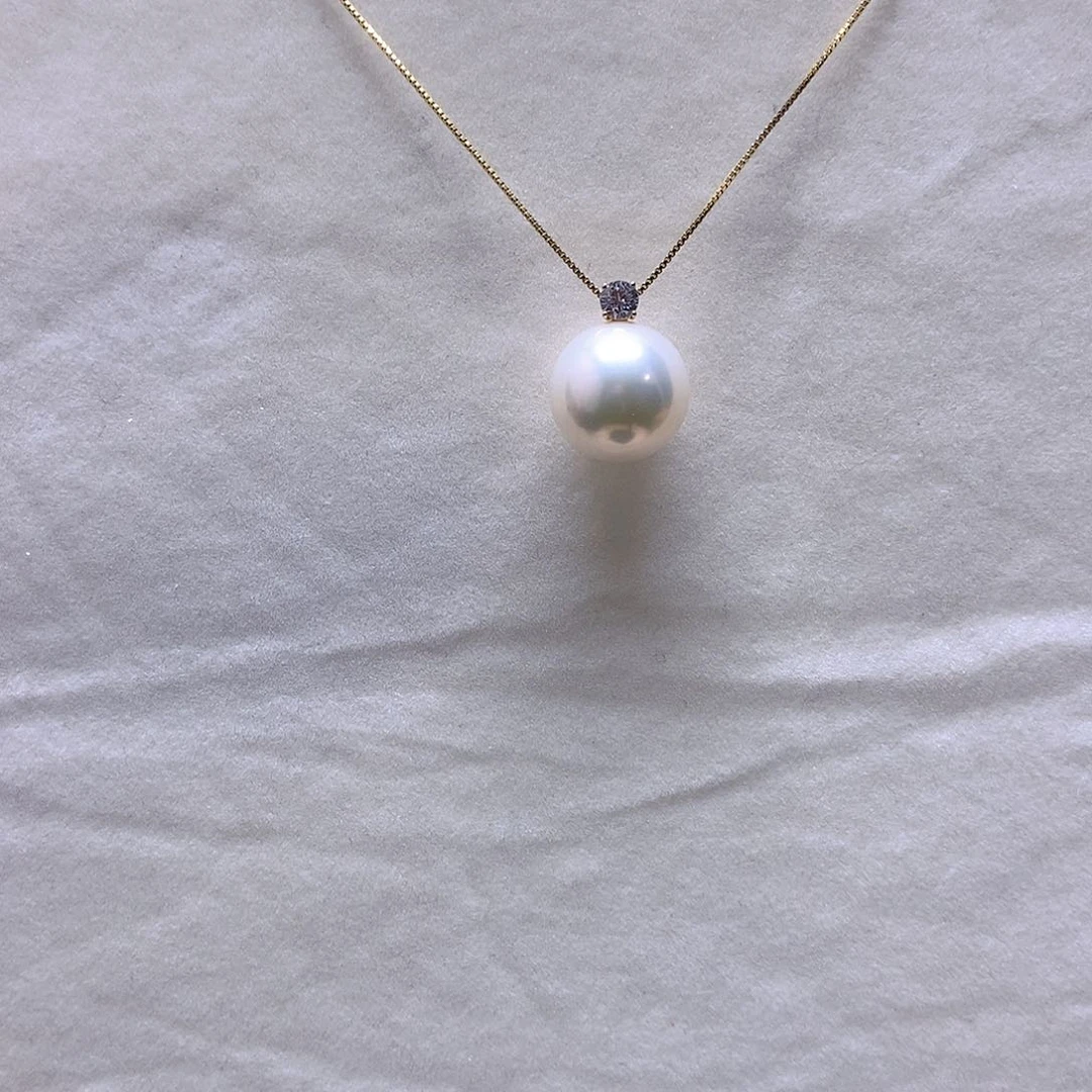 淡水珍珠吊坠(赠链)18K金镶嵌