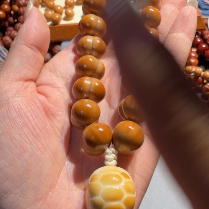 猴头核桃全品16+屁桃