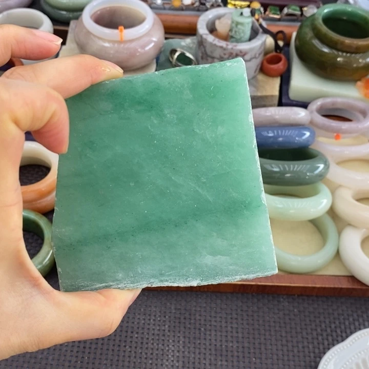 石英质玉合金手饰