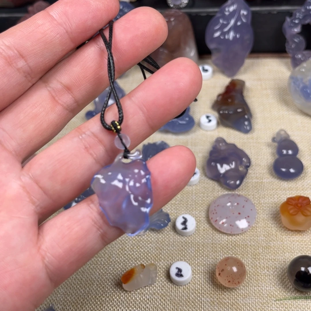 玛瑙/玉髓未镶嵌项链蓝玛瑙叶子