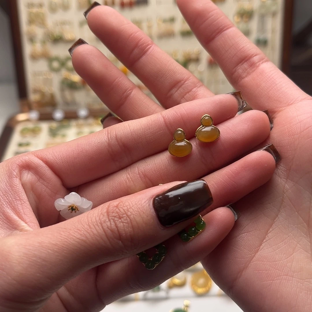 和田玉银S925镀金镶嵌耳饰