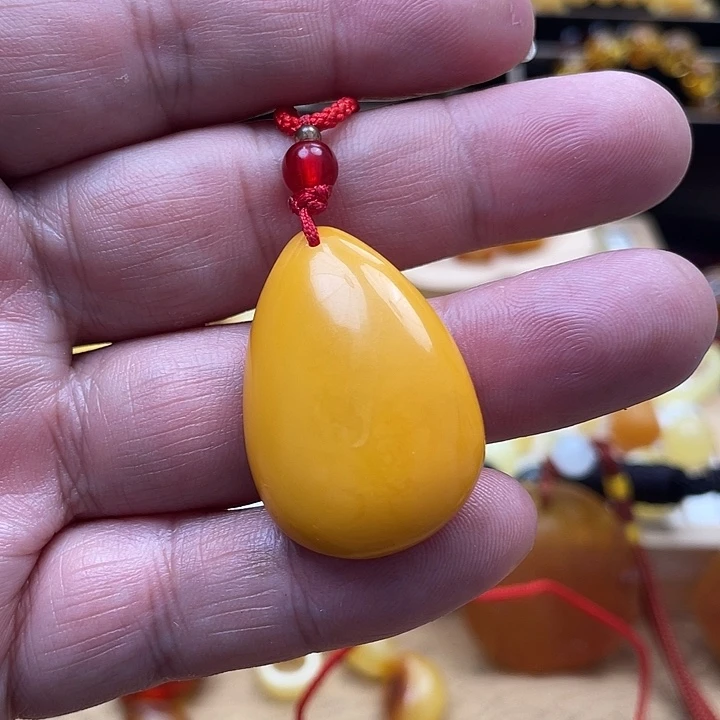 琥珀未镶嵌套链吊坠