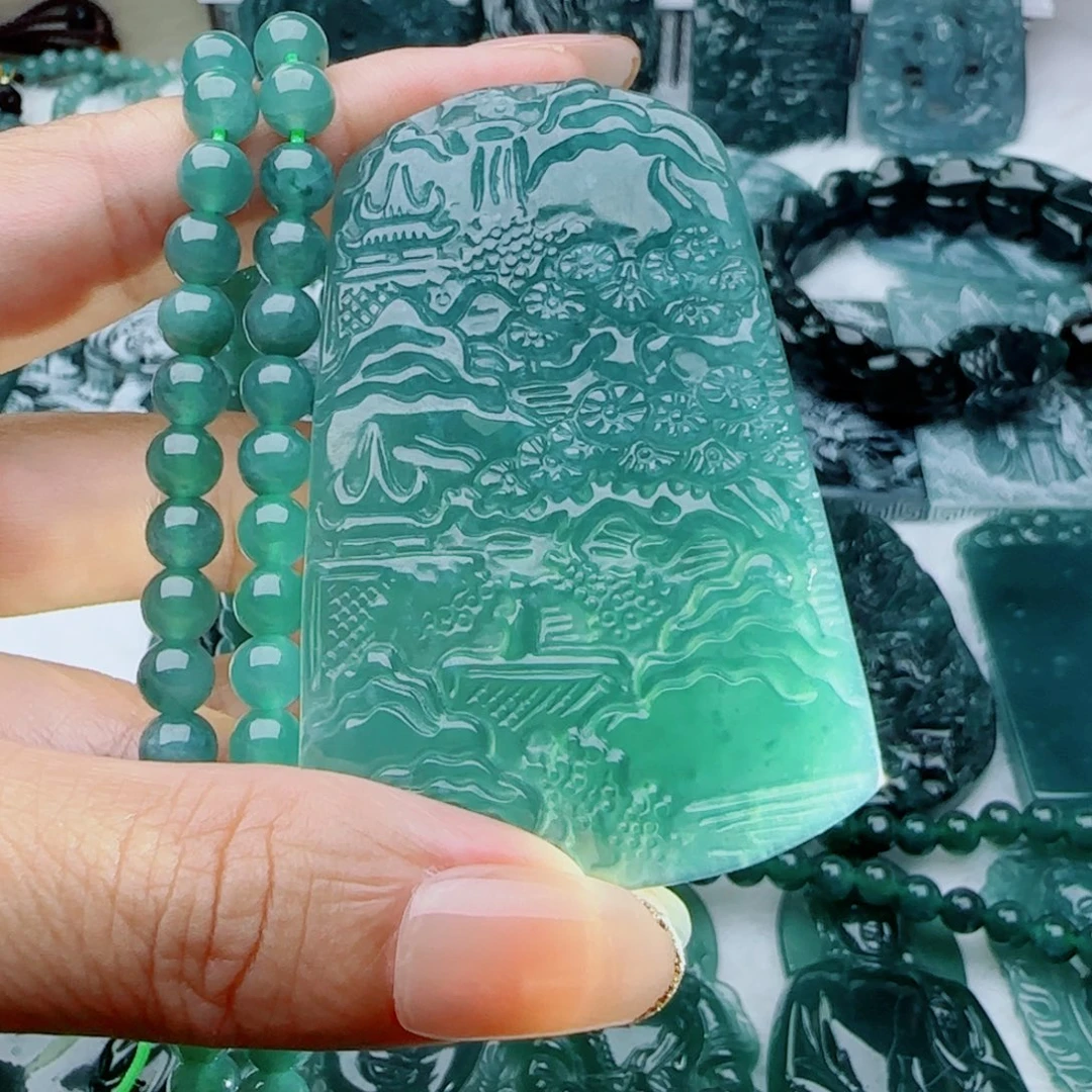 颈饰未镶嵌翡翠多样性发货天然的A货翡翠