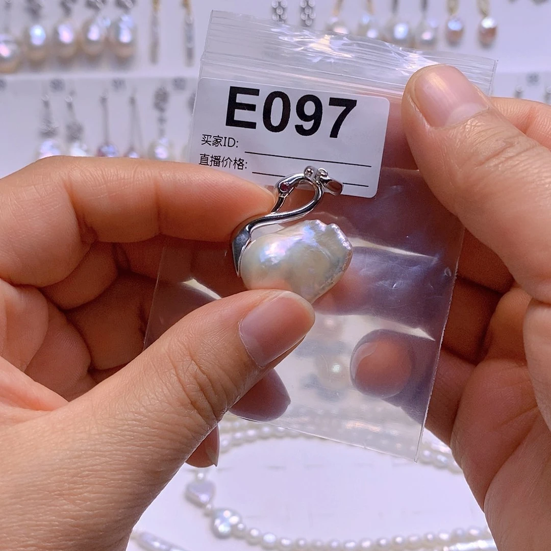 淡水珍珠颈饰银S925镶嵌