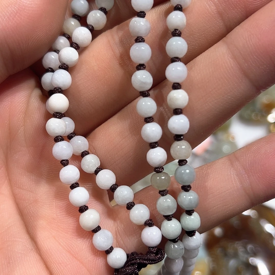 黄***）翡翠未镶嵌颈饰挂件