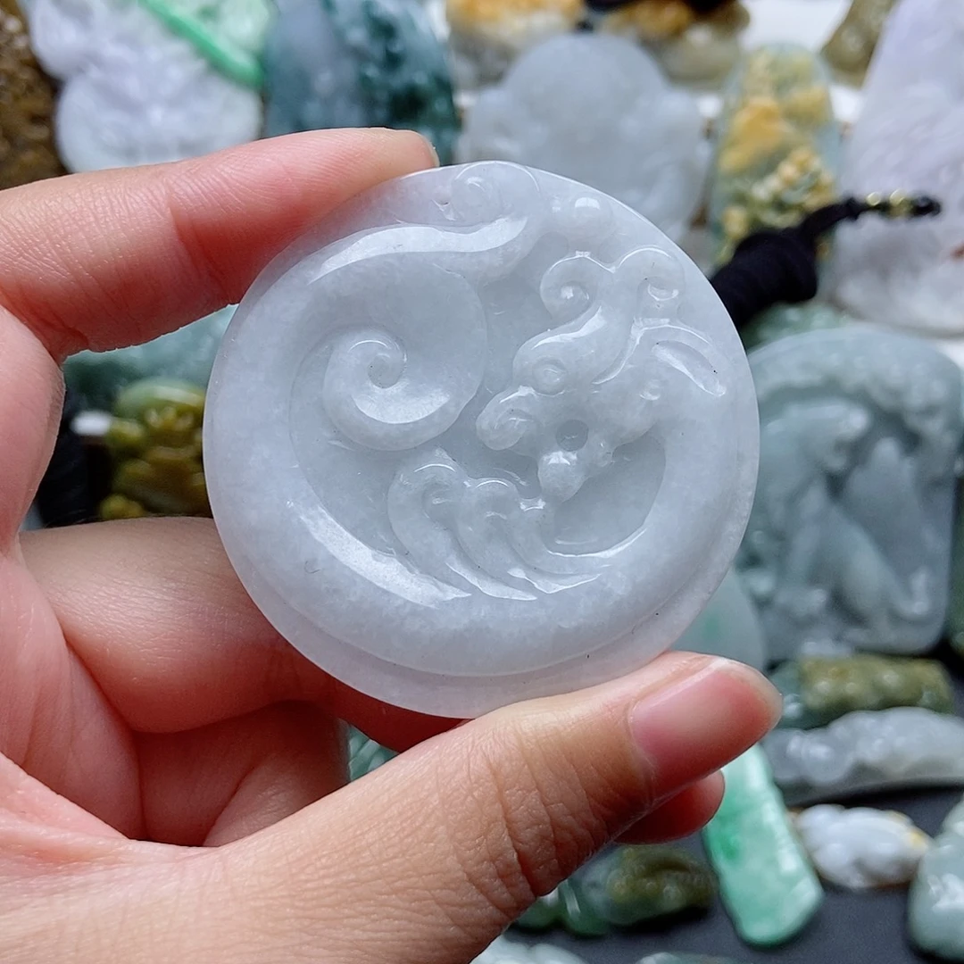 翡翠未镶嵌颈饰翡翠