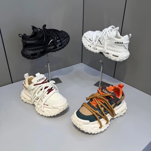 2025春季新款男士厚底轻奢舒适网红老爹鞋时尚休闲百搭潮流男鞋子