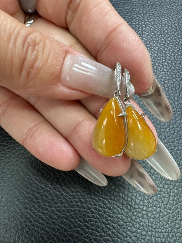 天然缅甸A货翡翠银耳饰