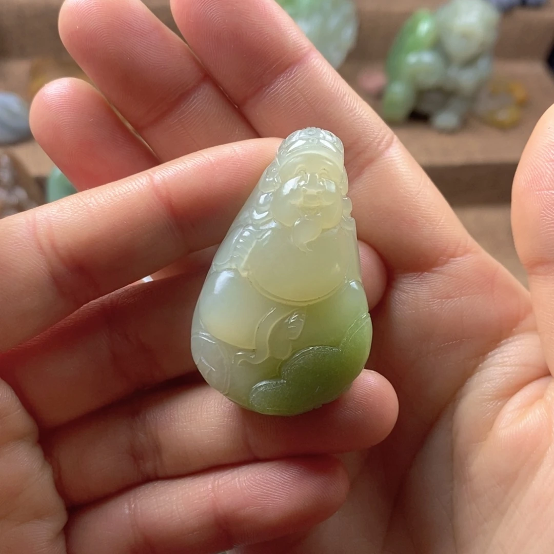 未镶嵌和田玉挂件