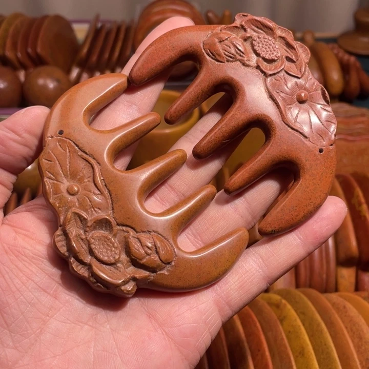 红砭石精品款雕花按摩梳