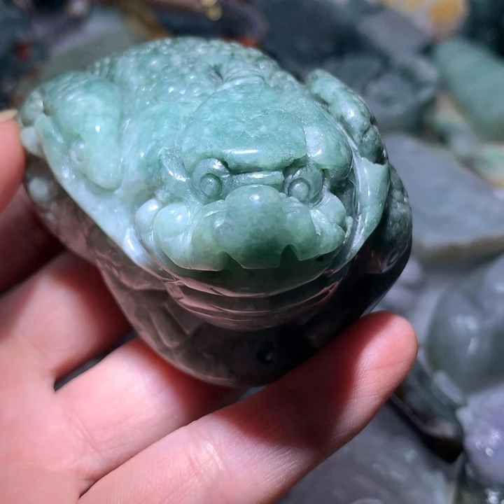 翡翠颈饰未镶嵌保真天然A货翡翠