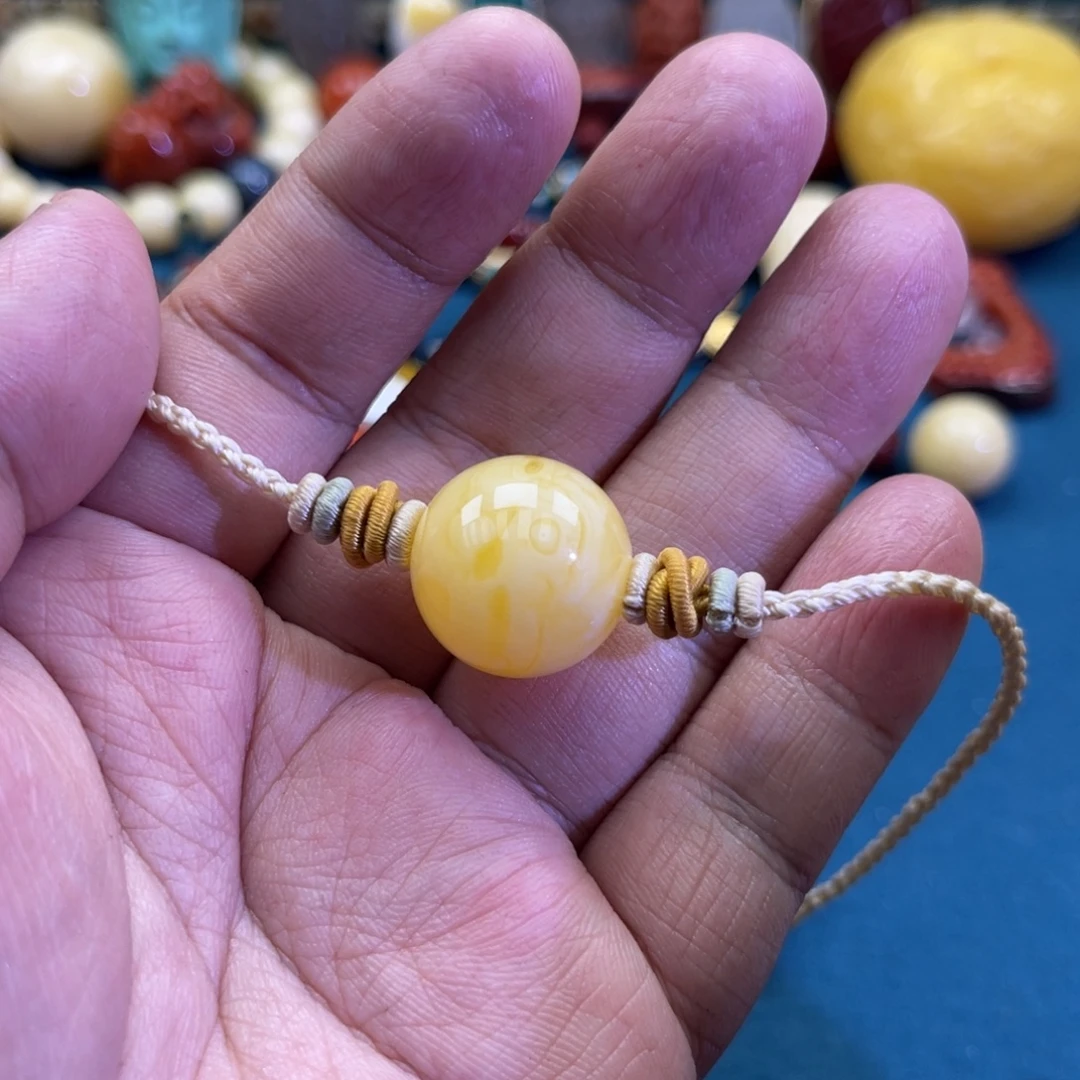 琥珀未镶嵌珠宝奇石50