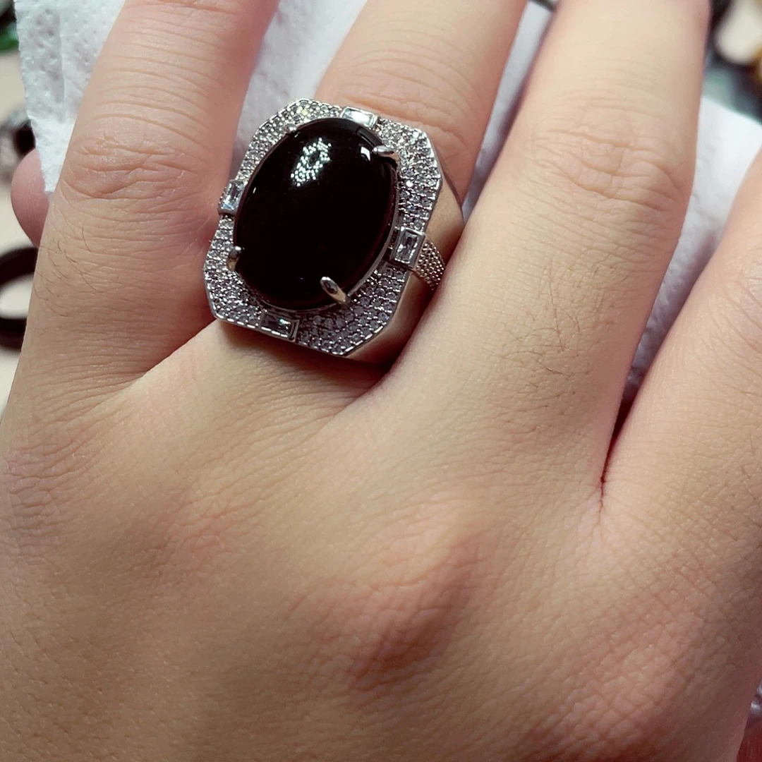 翡翠未镶嵌颈饰先鉴后发一物一证