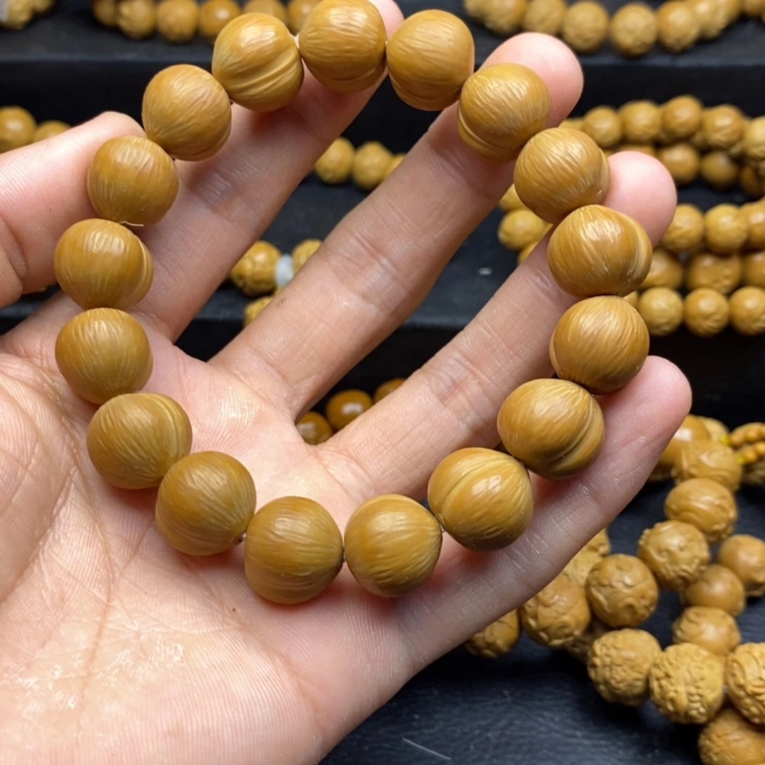 手串猴头核桃直播间