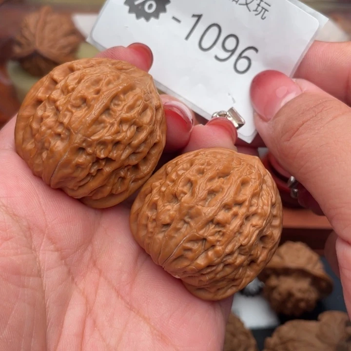 吊坠文玩核桃38三角铁锤妹妹