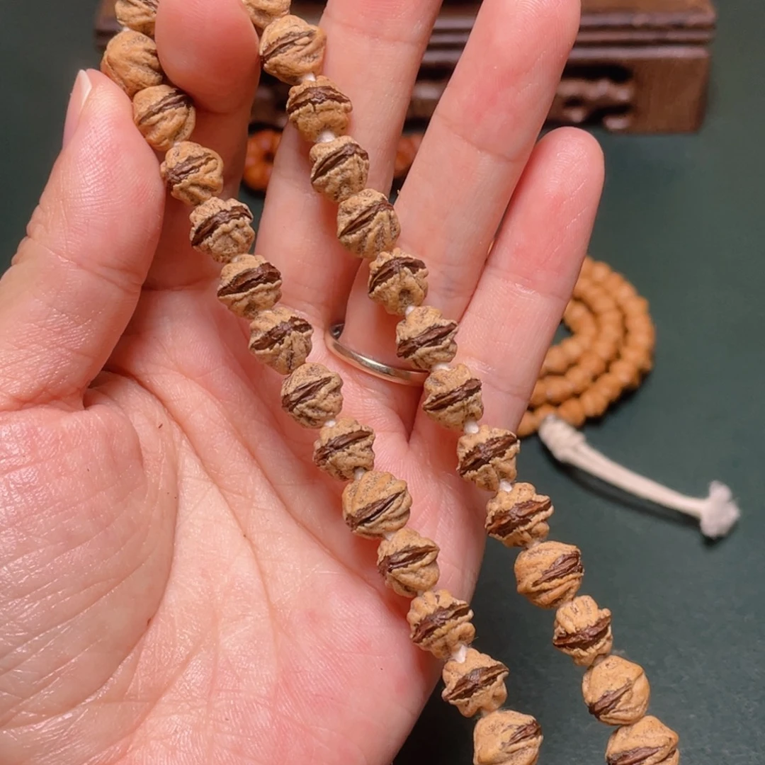 吊坠柏香籽/百香籽红芽金蟾手持