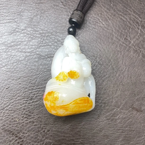 石包沁色玉美人手把把玩件D2