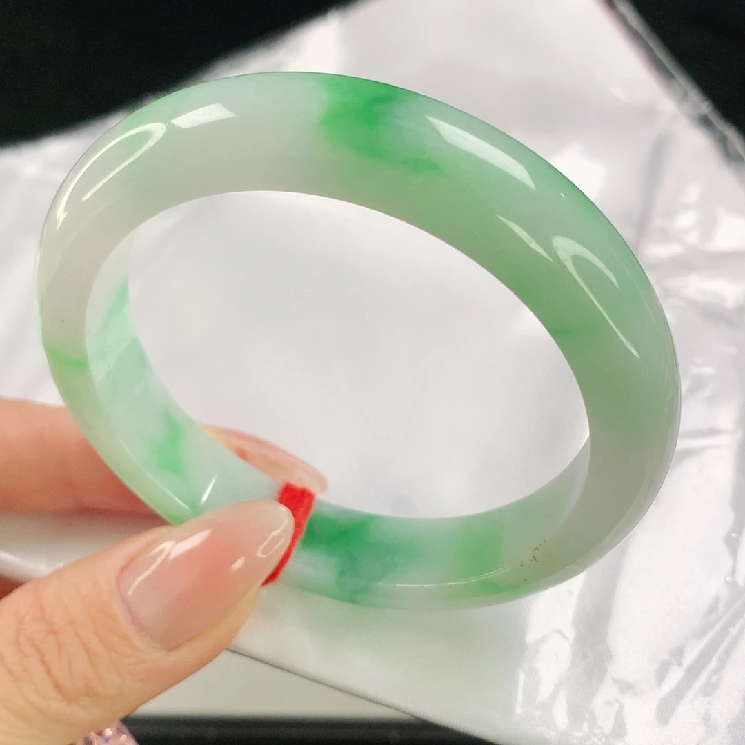 翡翠手镯未镶嵌147翡翠