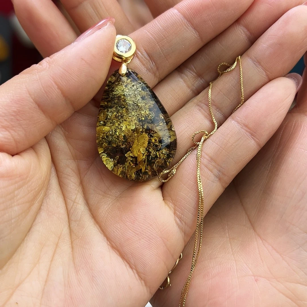 琥珀手镯未镶嵌吊坠