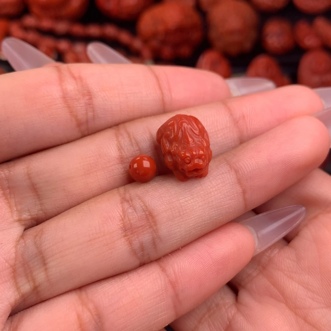 南红玛瑙精工雕刻貔貅10+未镶嵌跌*地