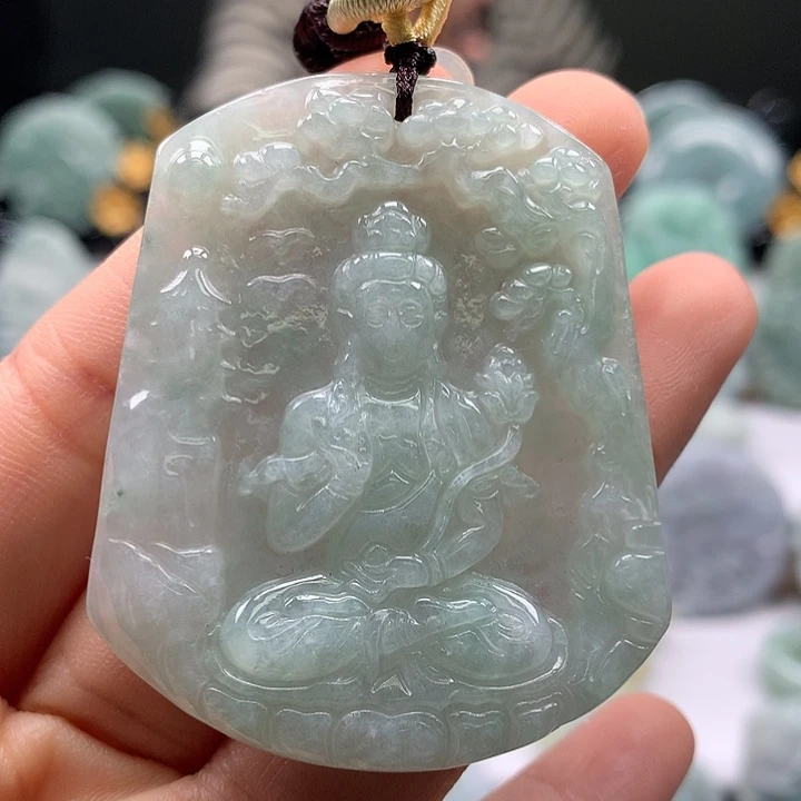 翡翠未镶嵌颈饰观音福利