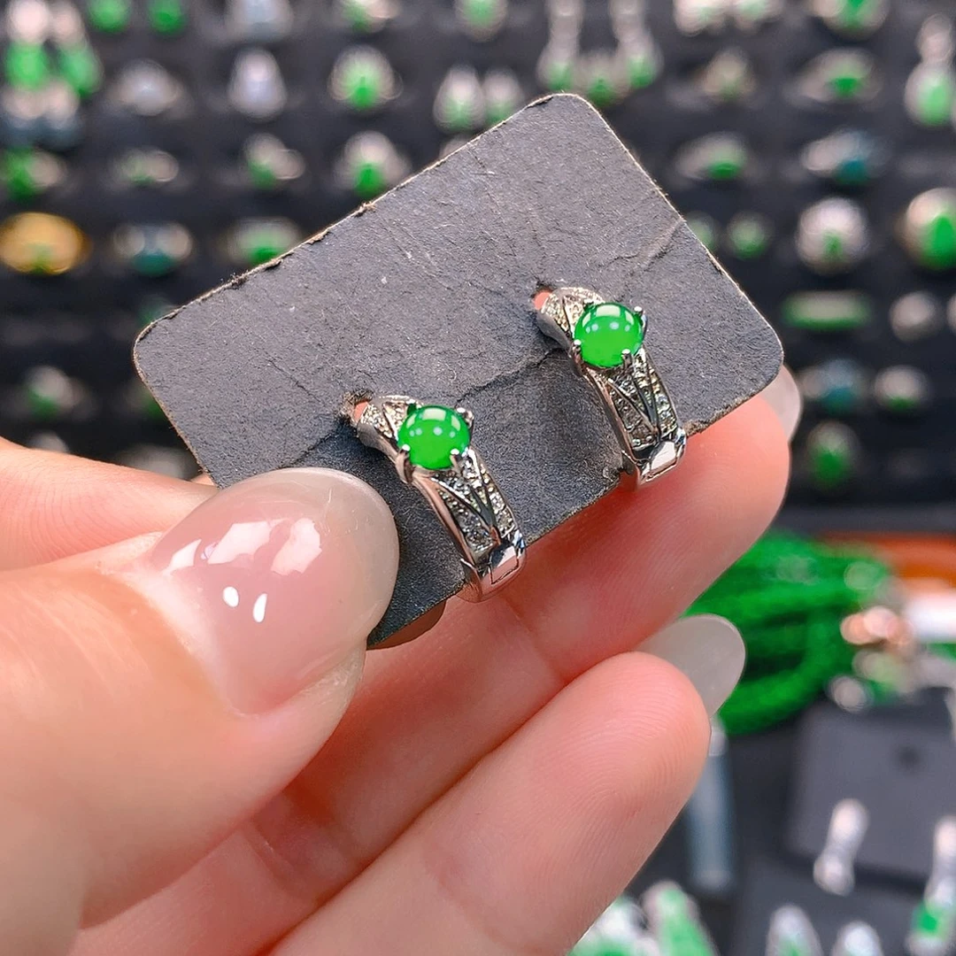 翡翠未镶嵌吊坠(不含链)耳包