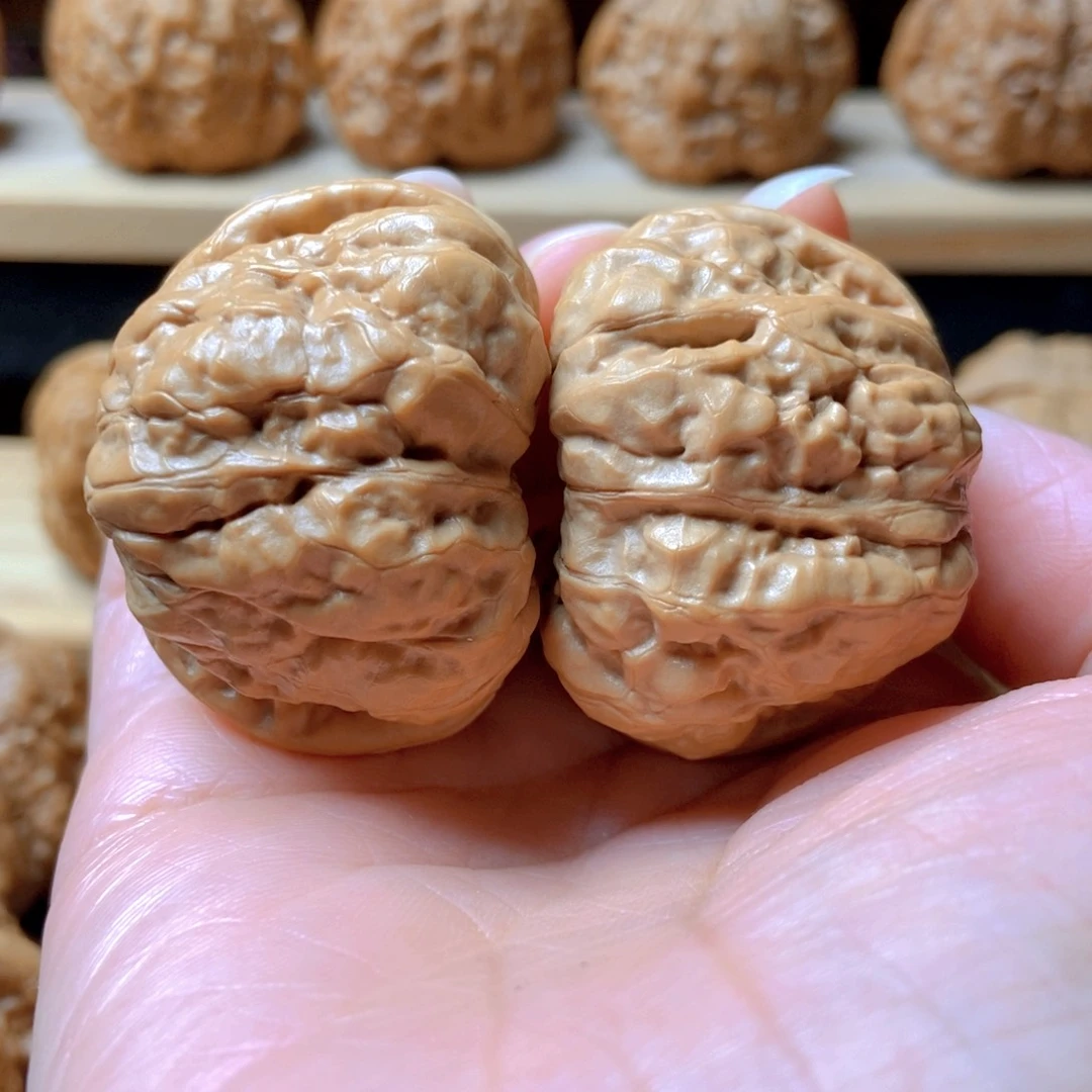 文玩核桃吊坠蛤蟆头40