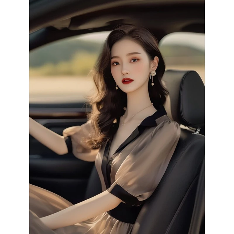 独特高级感气质咖色连衣裙2025年夏季小众设计感端正大气绝美长裙