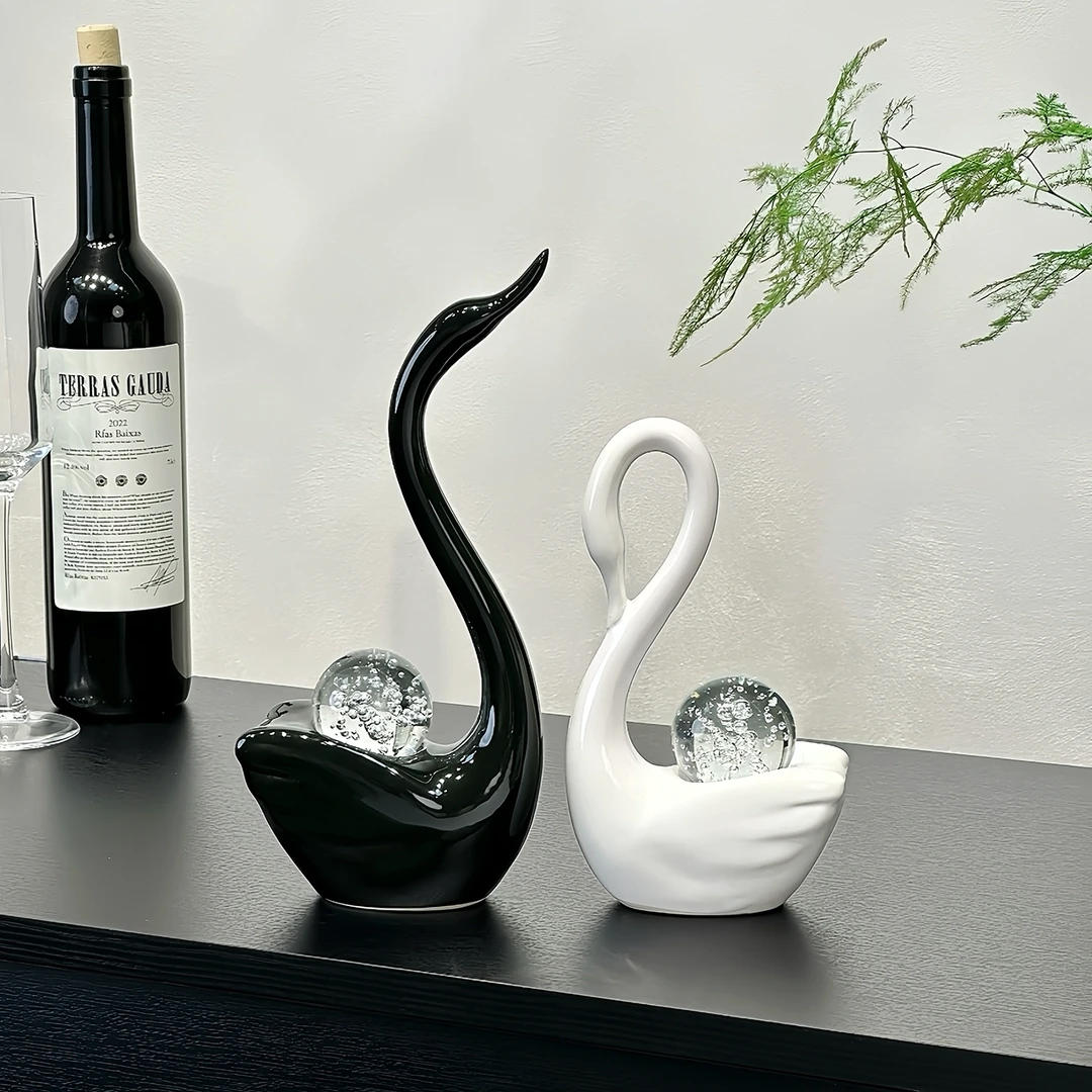 陶瓷摆件装饰品守珠天鹅极简简约家居饰品意式电视柜酒柜轻奢高档