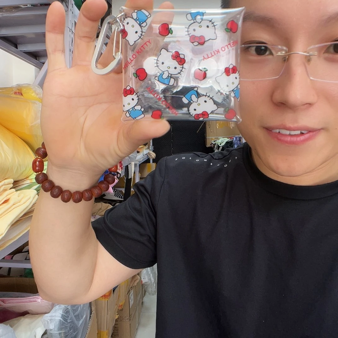 PU化妆包等各种产品