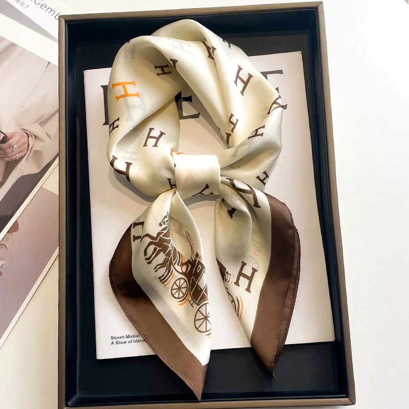 有鲤自制 轻奢大牌H家马车丝巾 轻薄透气防真丝68cm中方巾