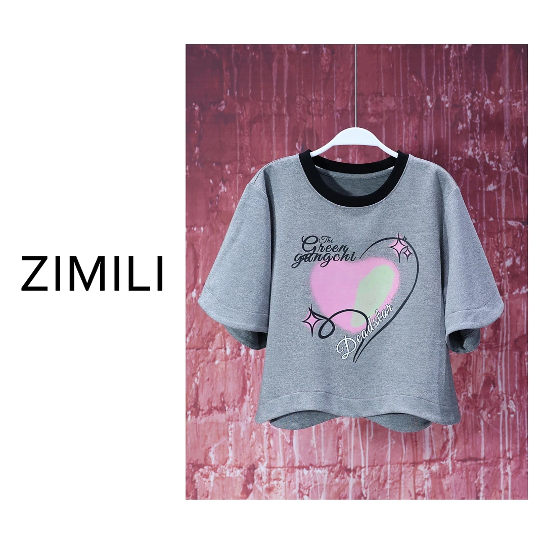 【亮哥女装】2025欧版《琴瑟》银灰色爱心印花时尚短款短袖6898