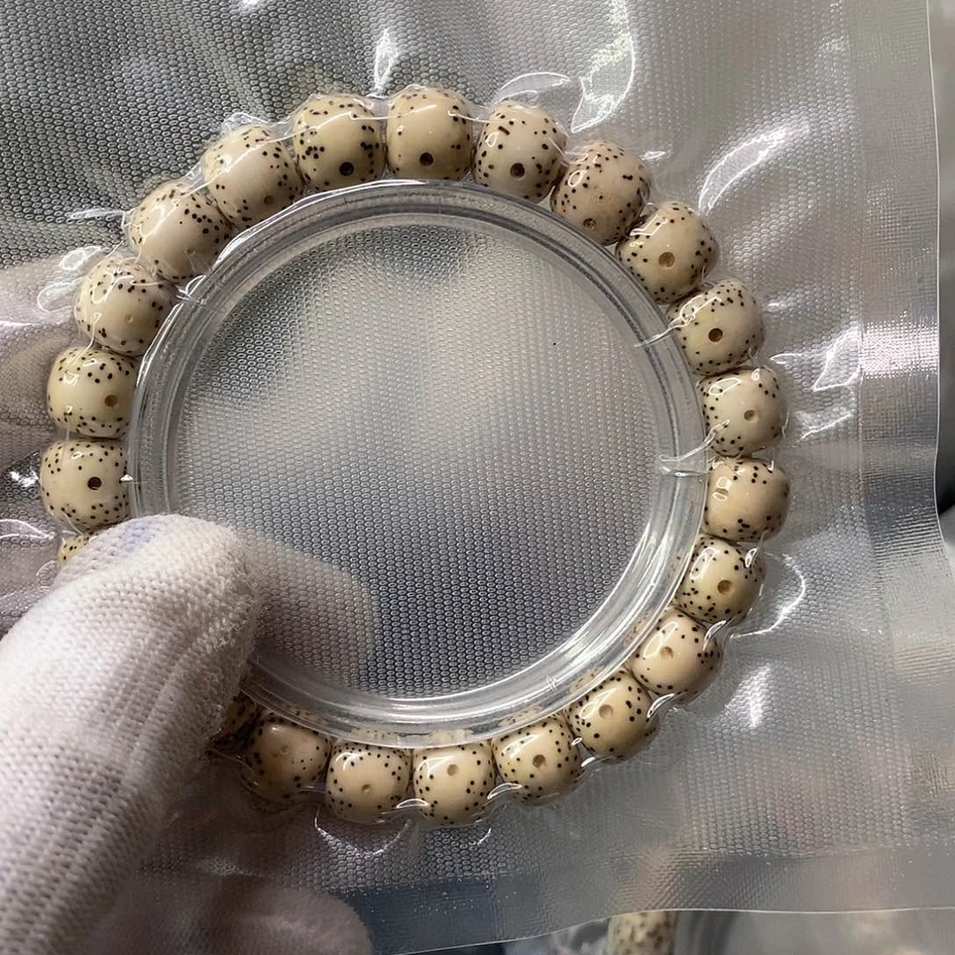 虎***通吊坠星月菩提原白大眼10*9