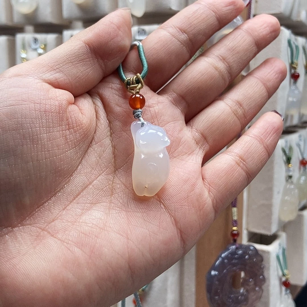 玛瑙/玉髓颈饰未镶嵌一***猫