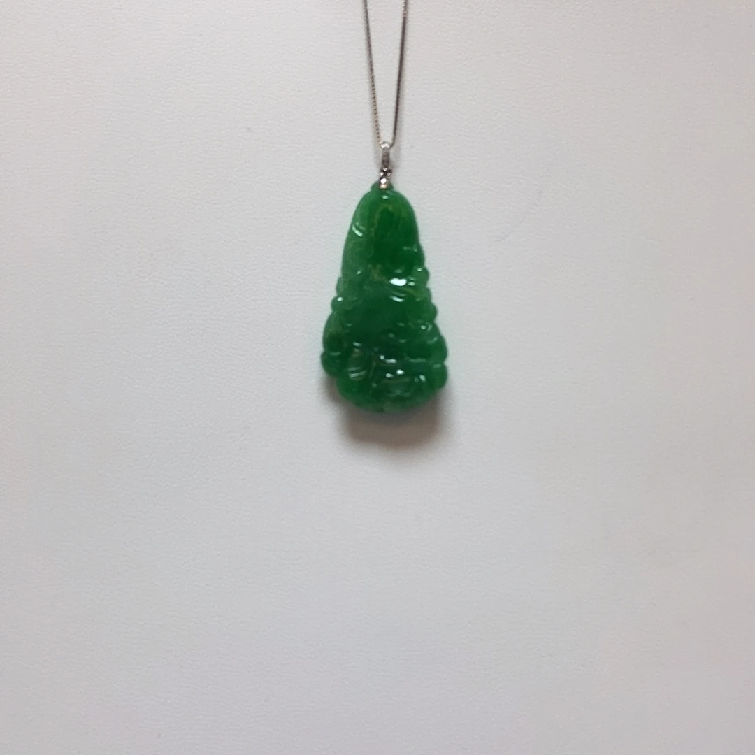 翡翠18K金镶嵌颈饰简单