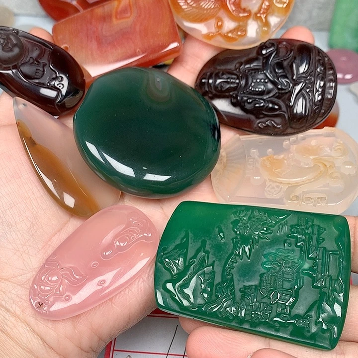 笑***生玛瑙/玉髓未镶嵌颈饰