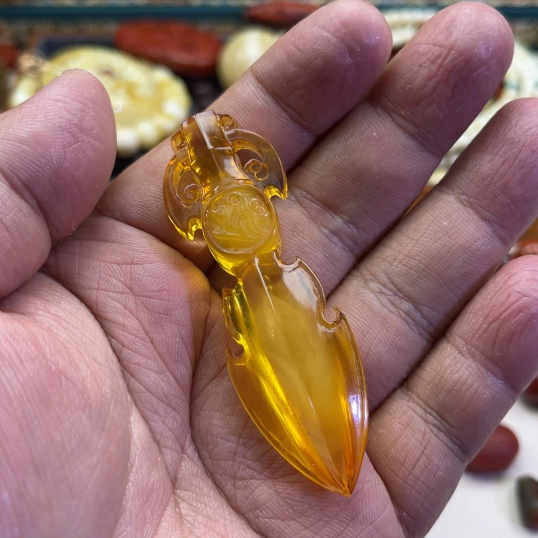 云***0琥珀未镶嵌珠宝奇石87