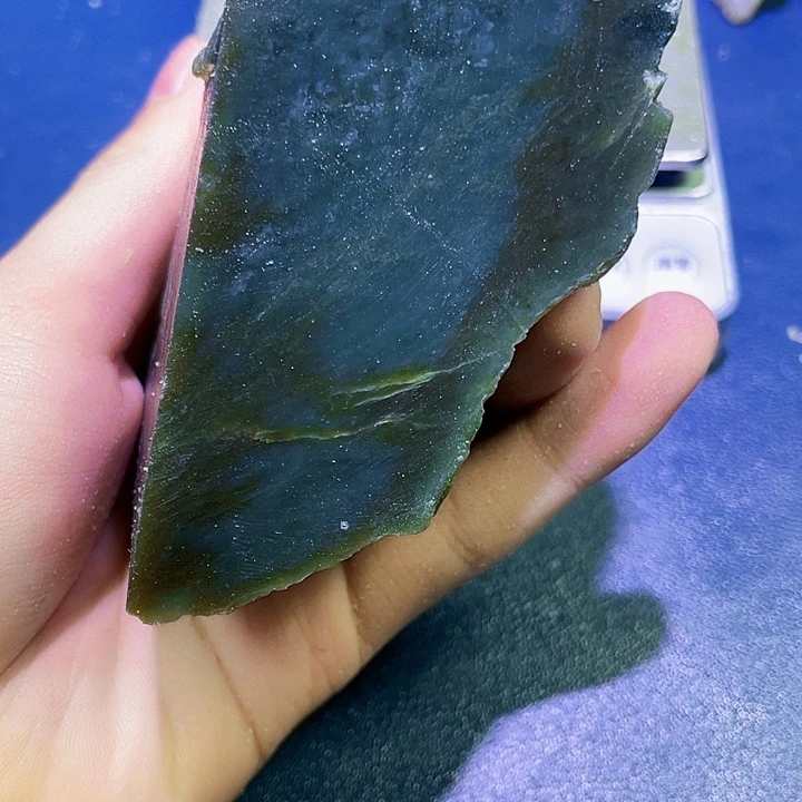 未镶嵌和田玉（糖玉）珠宝半成品