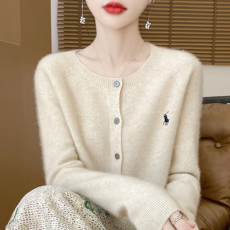 设计感~时尚温柔法式100%纯羊毛衫刺绣小马桂花针圆领百搭针织